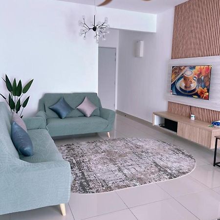 The Halt Putrajaya Appartement Buitenkant foto