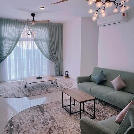 The Halt Putrajaya Appartement Buitenkant foto